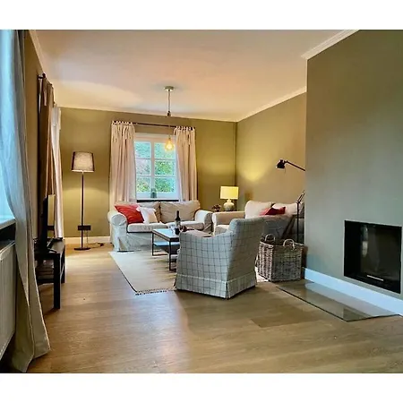 With 2 Bedrooms Ferienhaus *